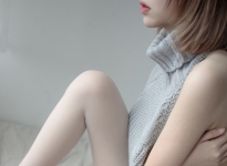 硬核灰色毛衣透明白丝高清艺术写真